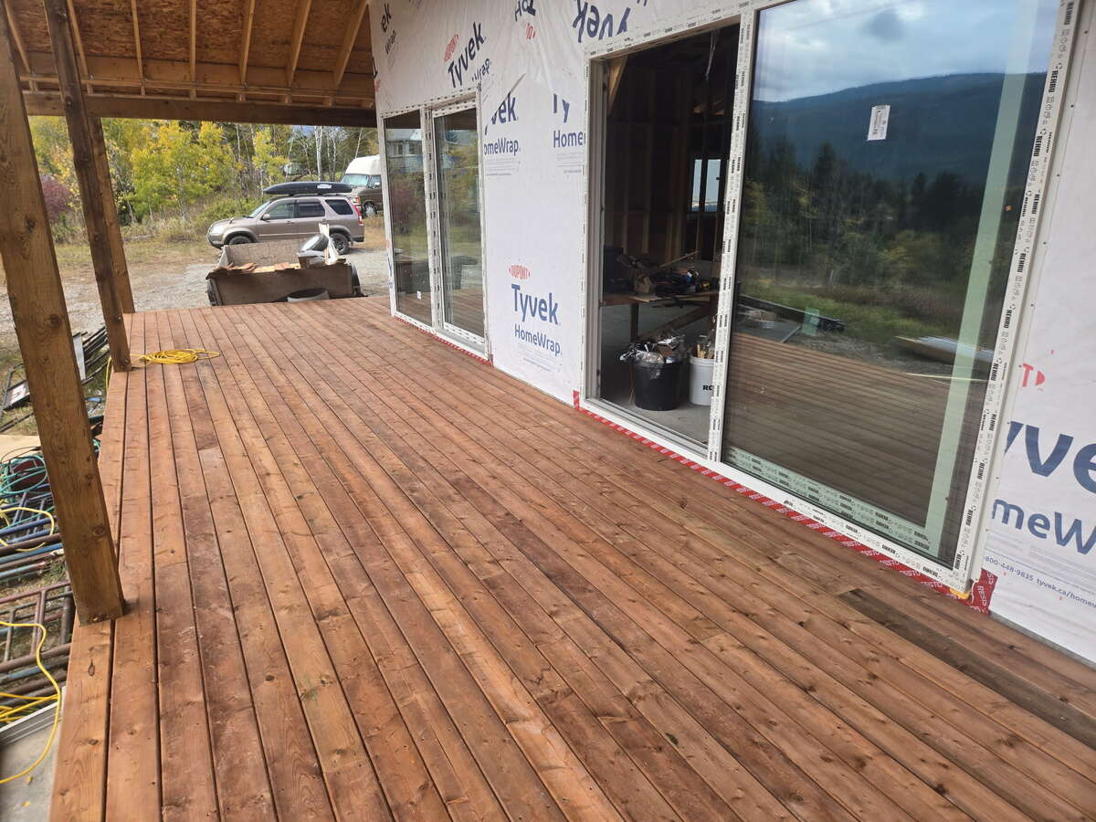 huge windows slides and sucks like in a plane