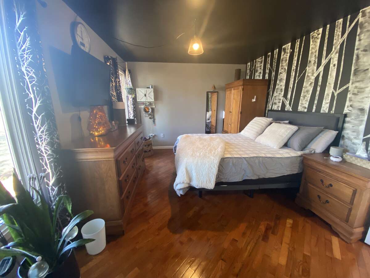 Move-in Ready, Well Kept Home, Close to Everything