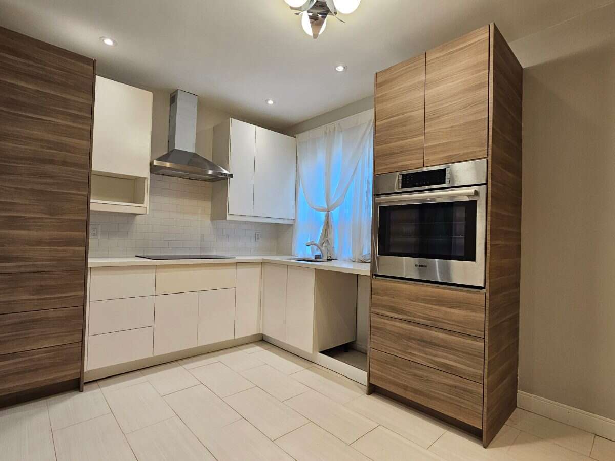 Modern Home in Great Location