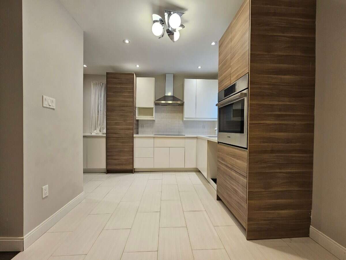 Modern Home in Great Location