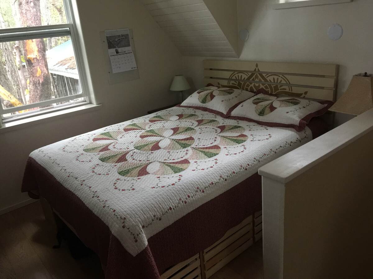 Comfy Queen Bed
