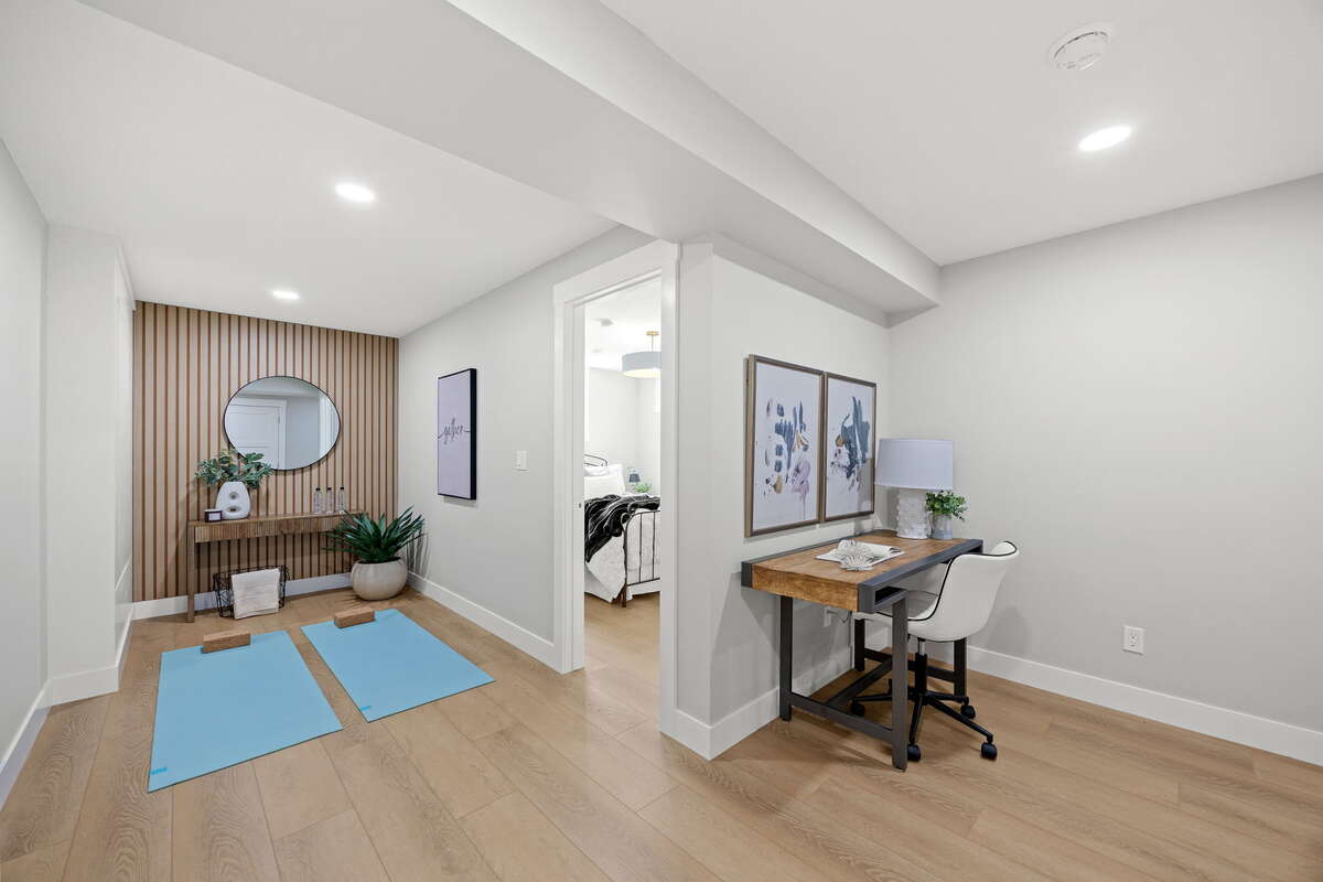 Forever Home in Oakridge Community