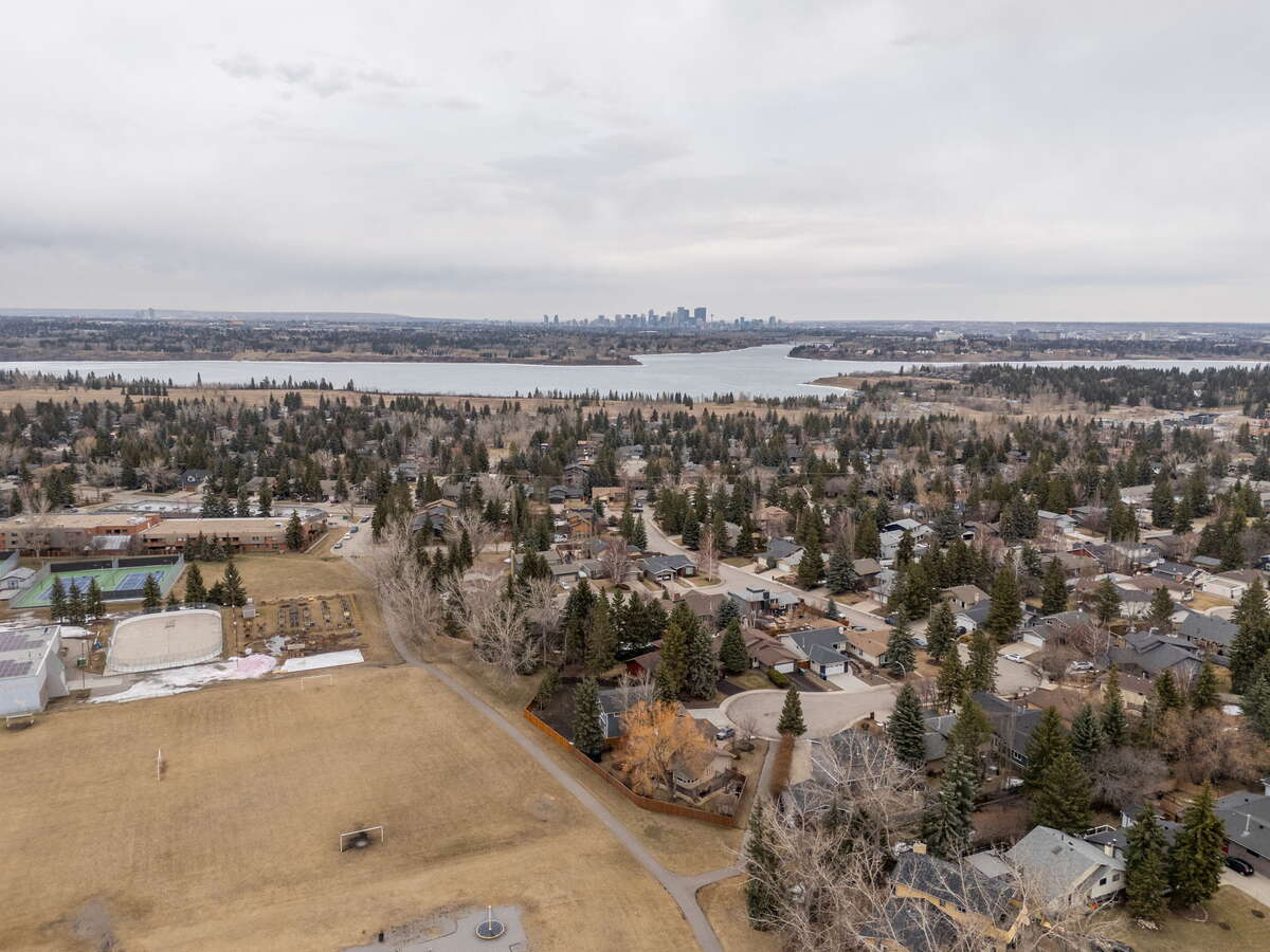 Forever Home in Oakridge Community