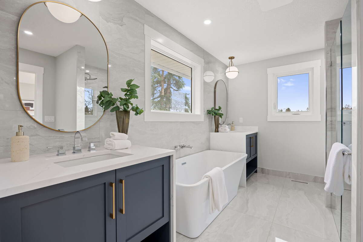 Forever Home in Oakridge Community