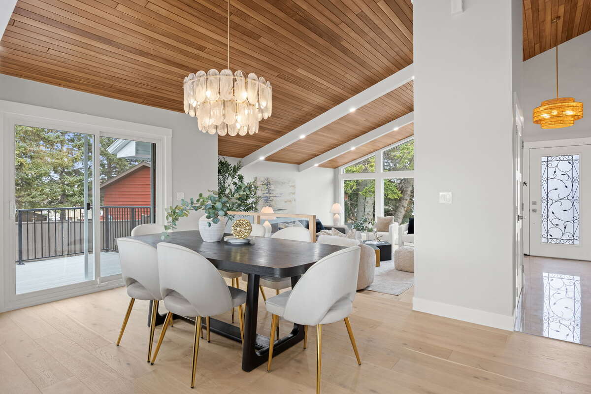 Forever Home in Oakridge Community