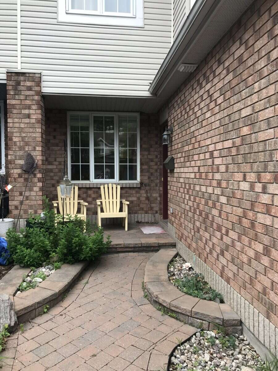 Beautifully Maintained Freehold Townhome