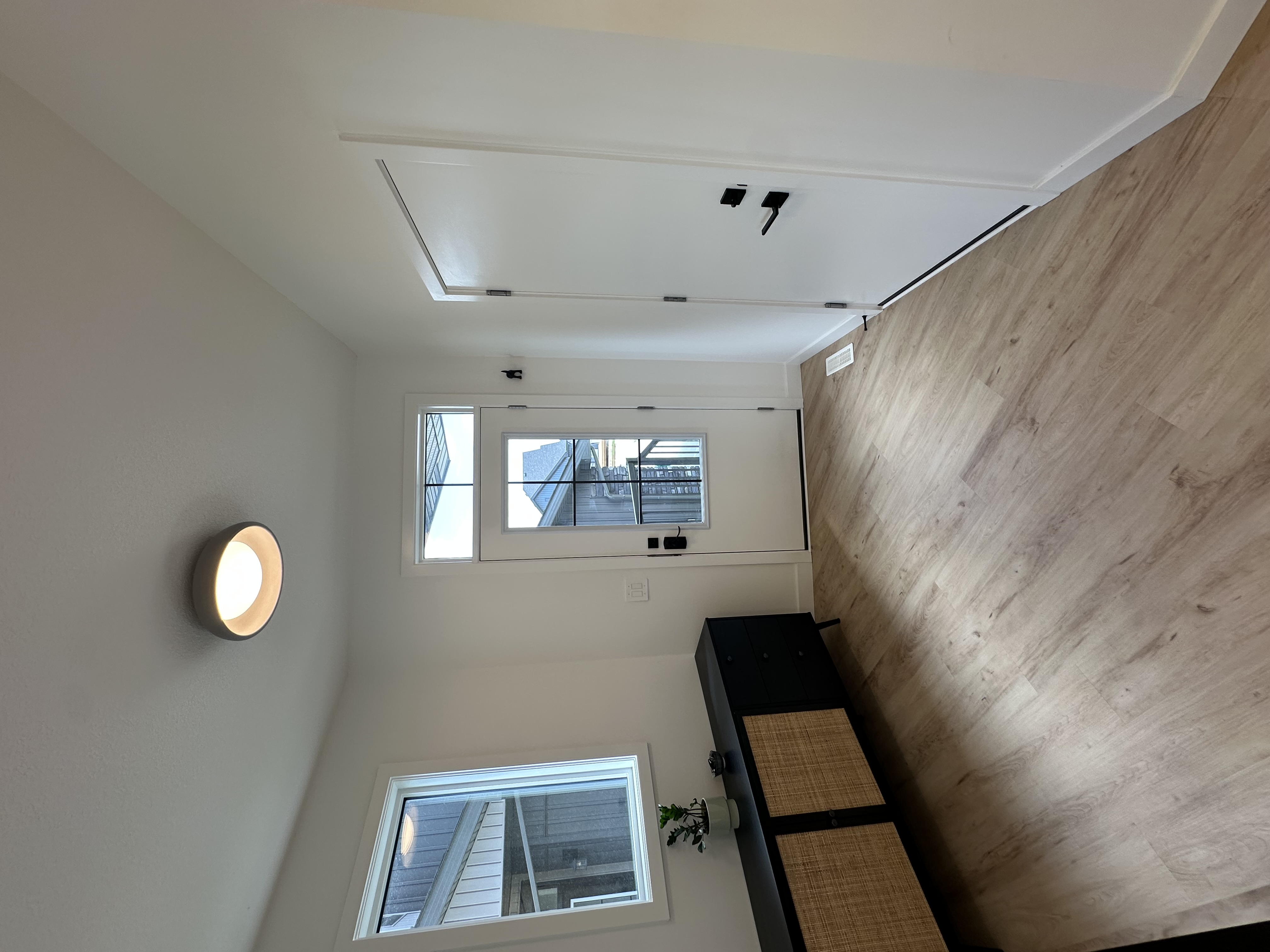 Bright/ spacious 3 bedroom home in St. Albert 
