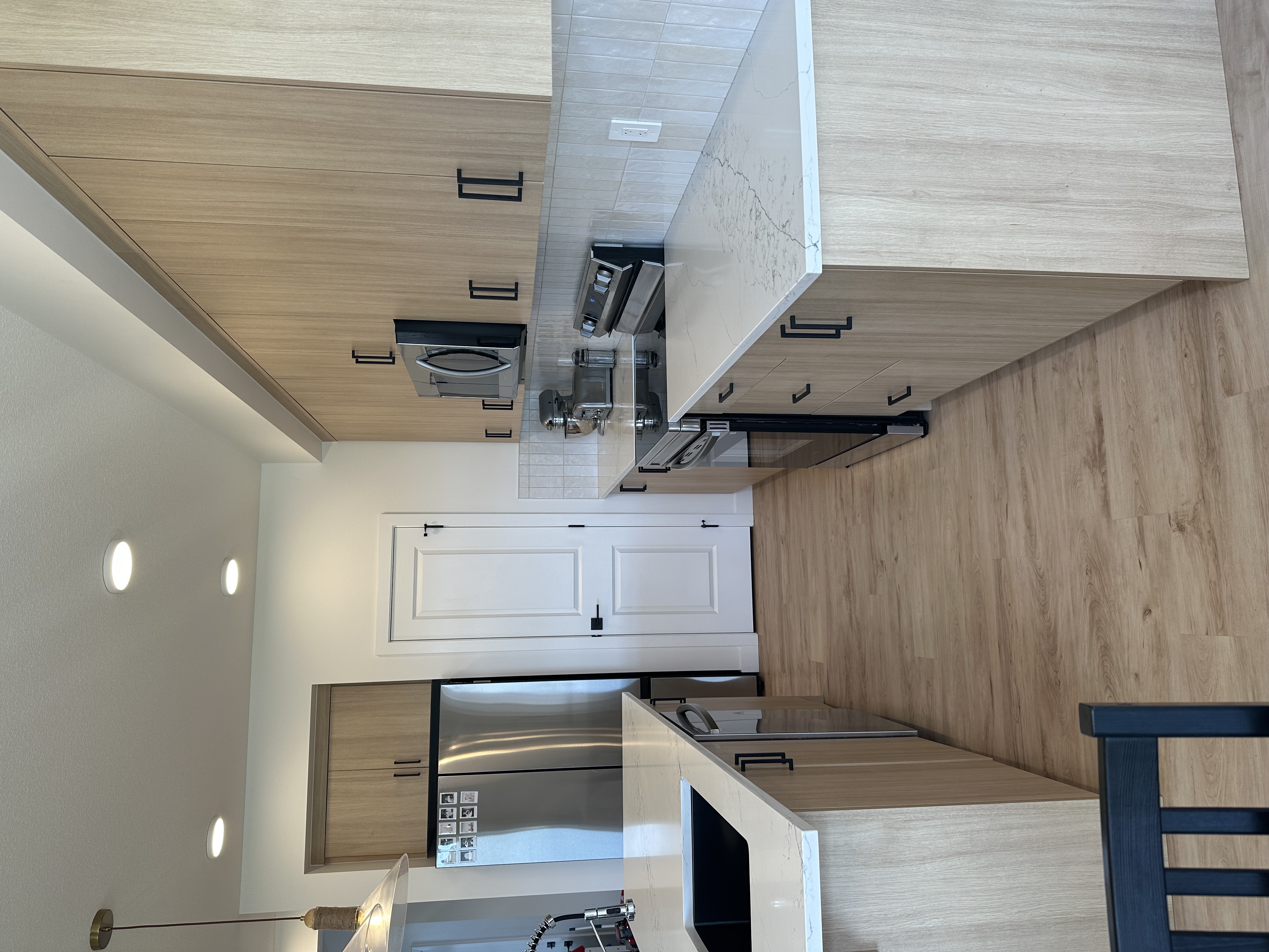 Bright/ spacious 3 bedroom home in St. Albert 