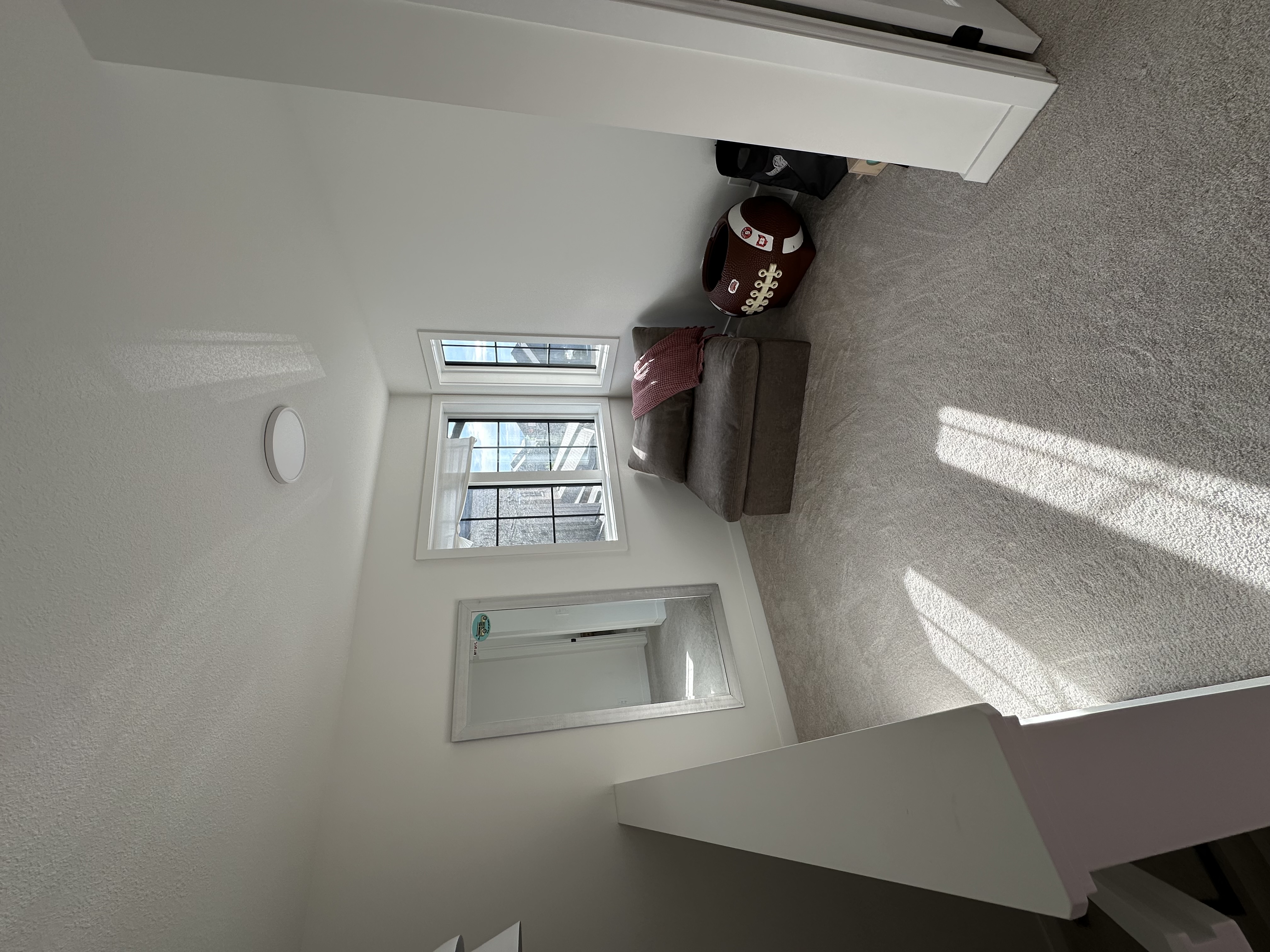 Bright/ spacious 3 bedroom home in St. Albert 