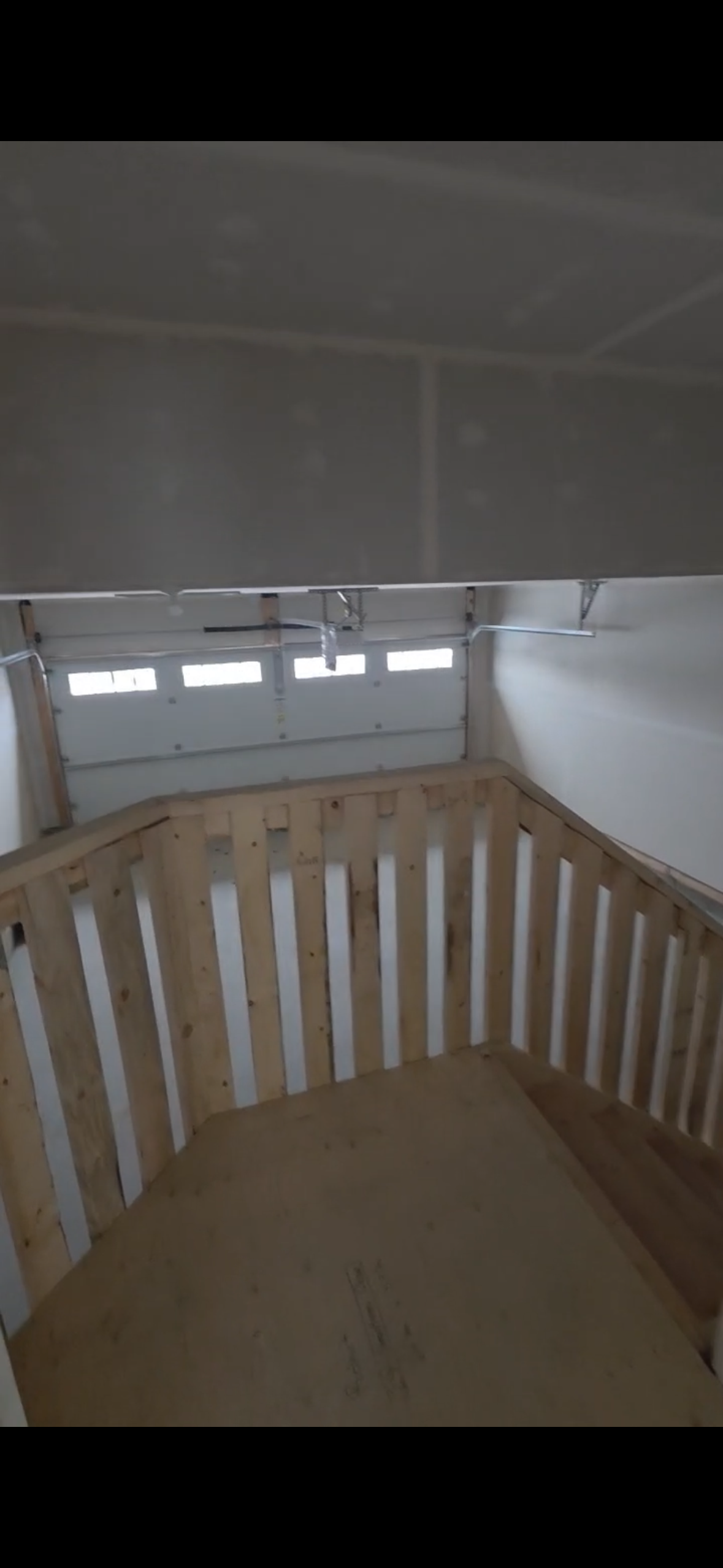Bright/ spacious 3 bedroom home in St. Albert 