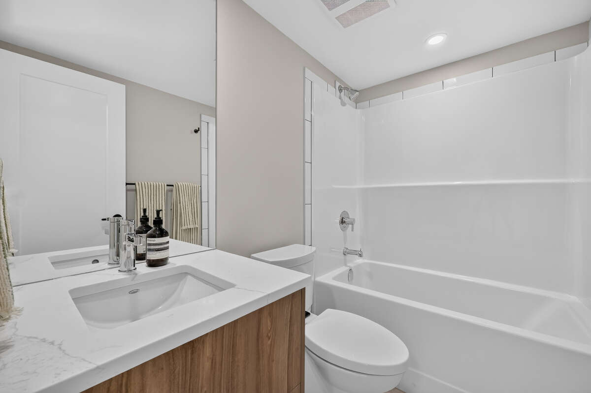 Full bathroom