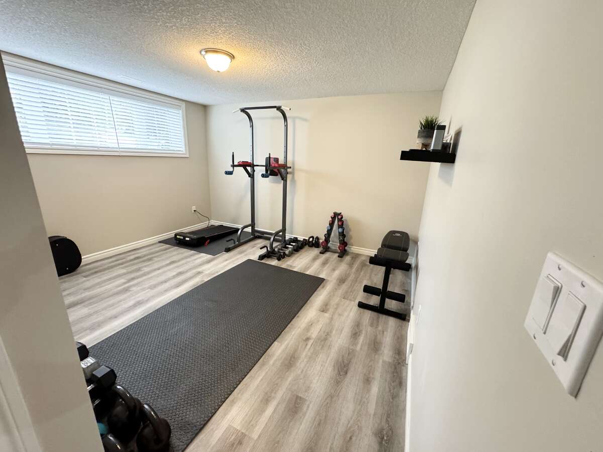 Basement Bedroom #4/Exercise Room