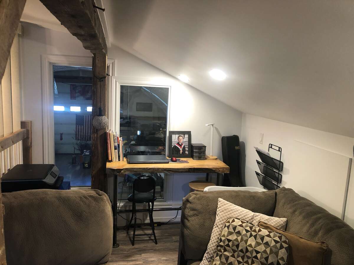 Freshly Renovated, Peace and Privacy, Acreage
