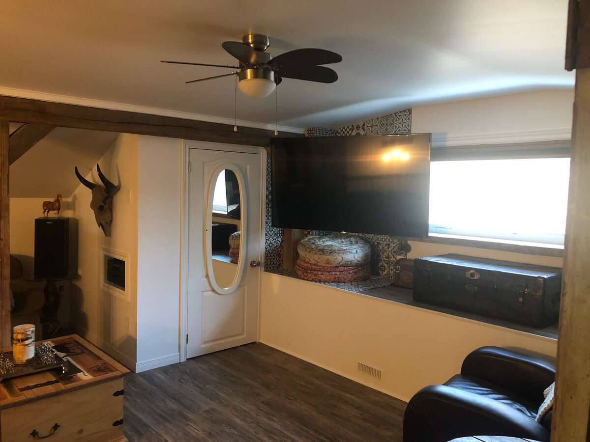 Freshly Renovated, Peace and Privacy, Acreage