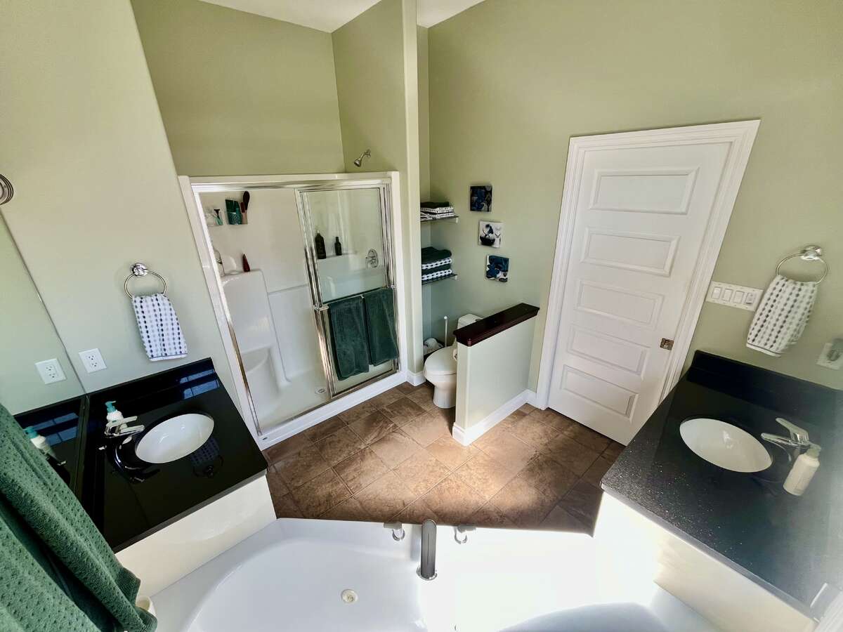 Large double en suite with walk in shower