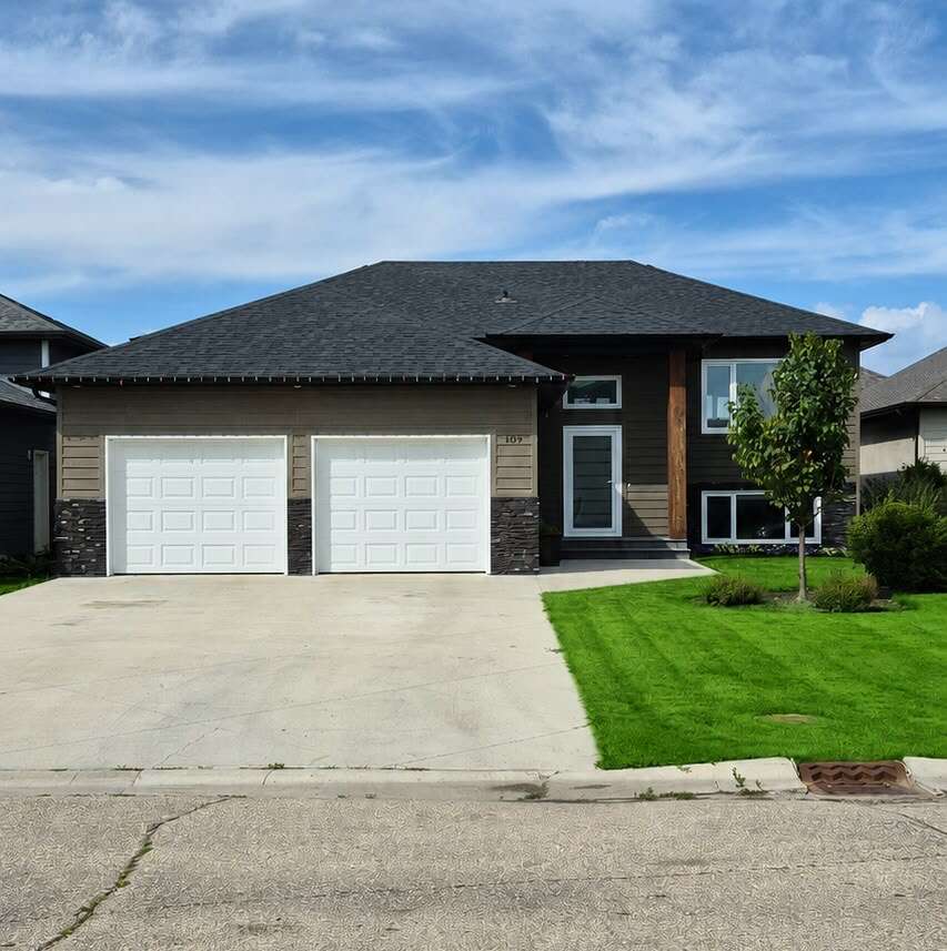 Photo of 109 Parkhill Crescent, Steinbach, MB