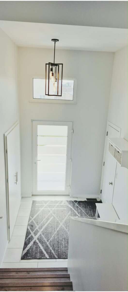 Beautiful 5 bedroom home with exceptional features