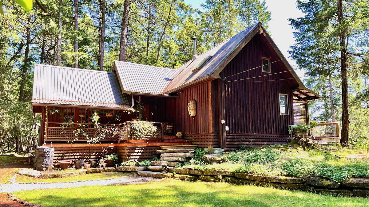 Island Retreat overlooking Dodd Narrows