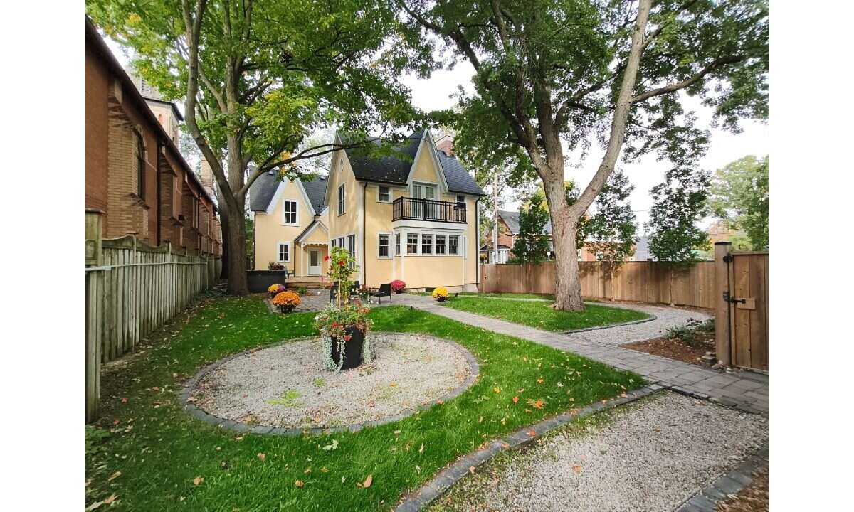133 Main St