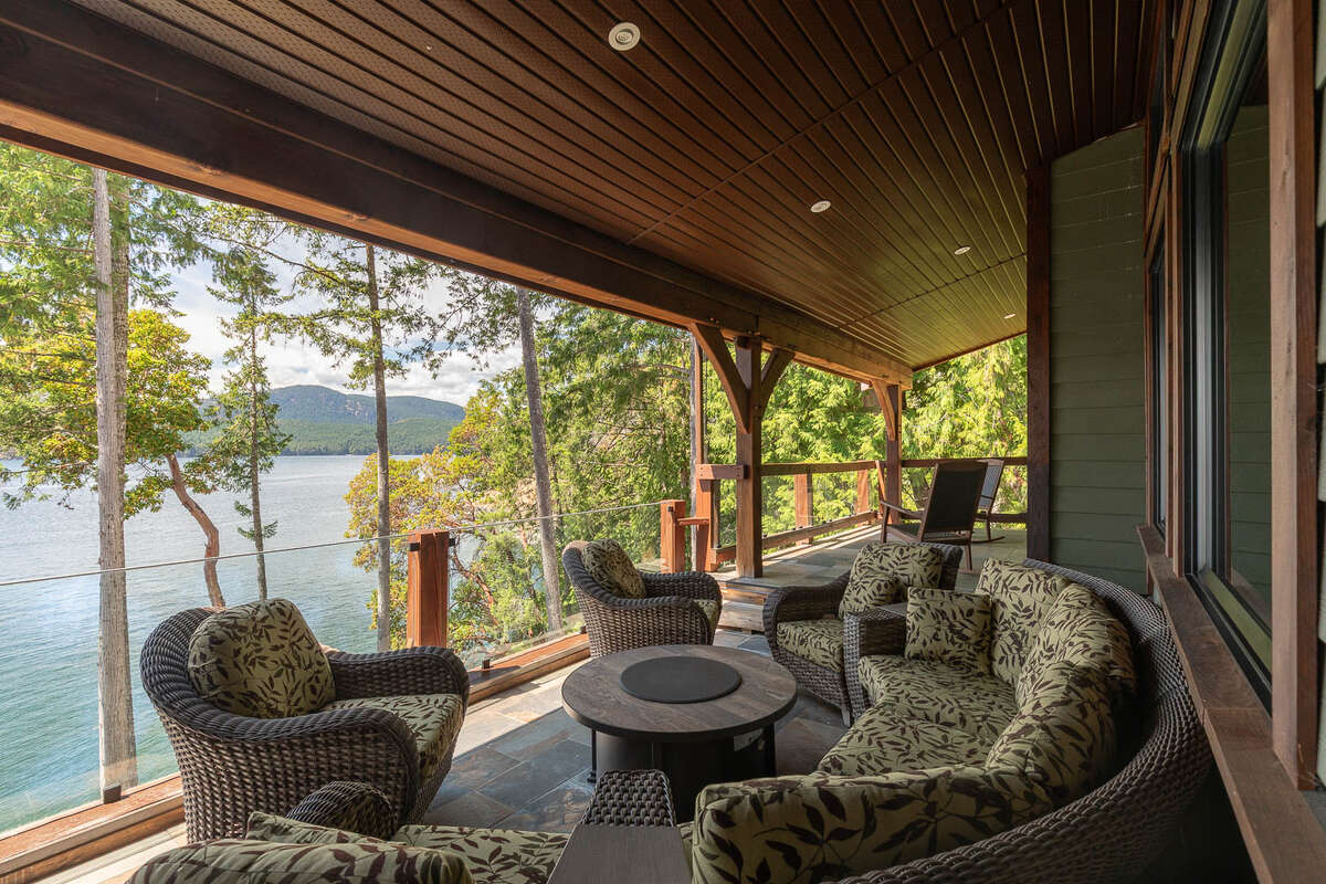 Timber Frame Ocean front Home with Moorage