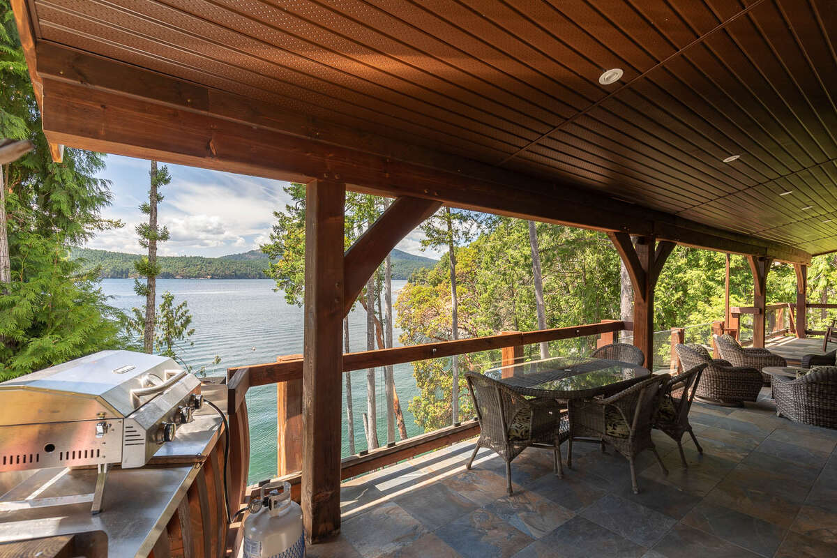 Timber Frame Ocean front Home with Moorage