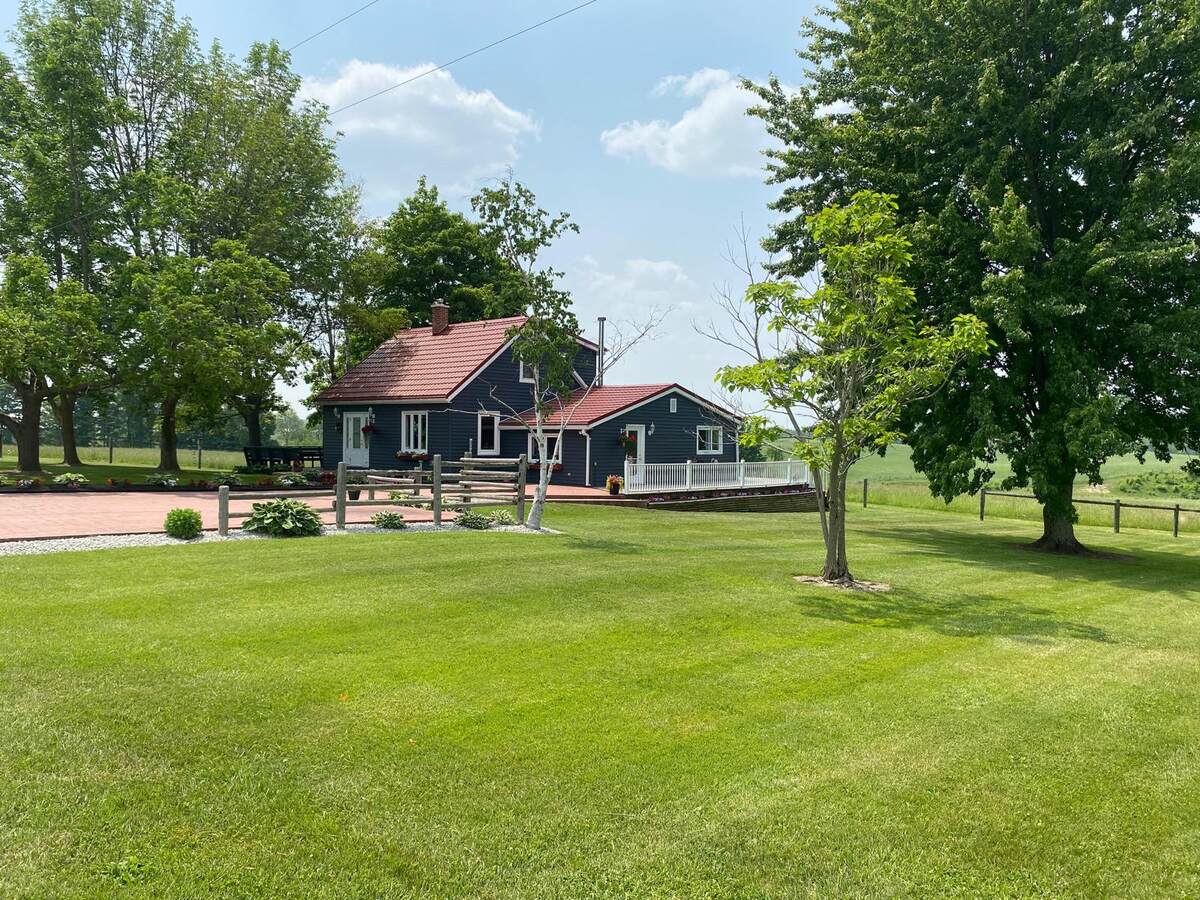 Farm For Sale in Paisley, ON - 2 bed, 1,5 bath