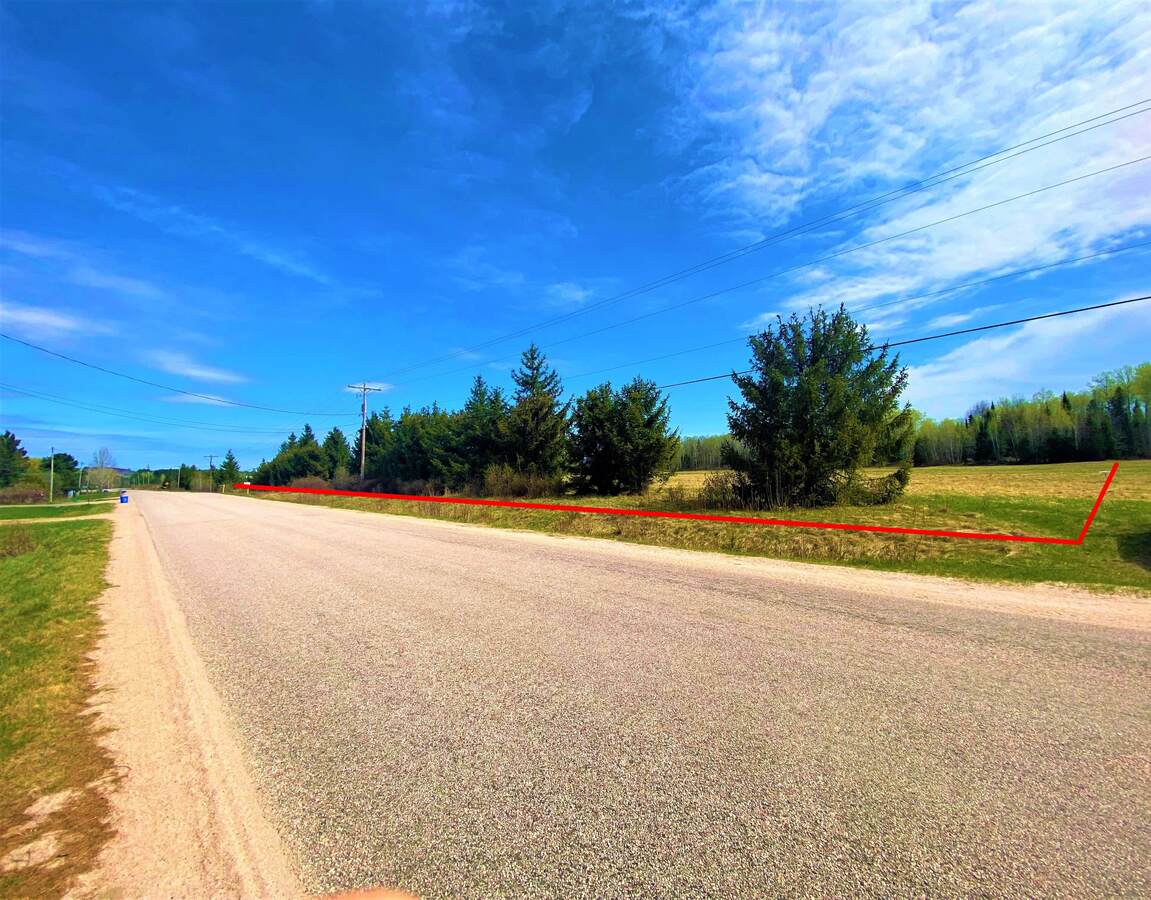 Vacant Land For Sale in Corbeil, ON