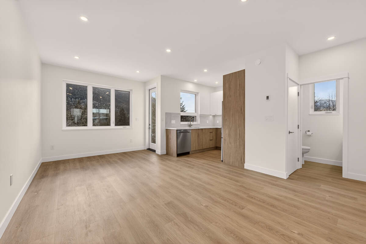 New 2 Bdrm Townhome