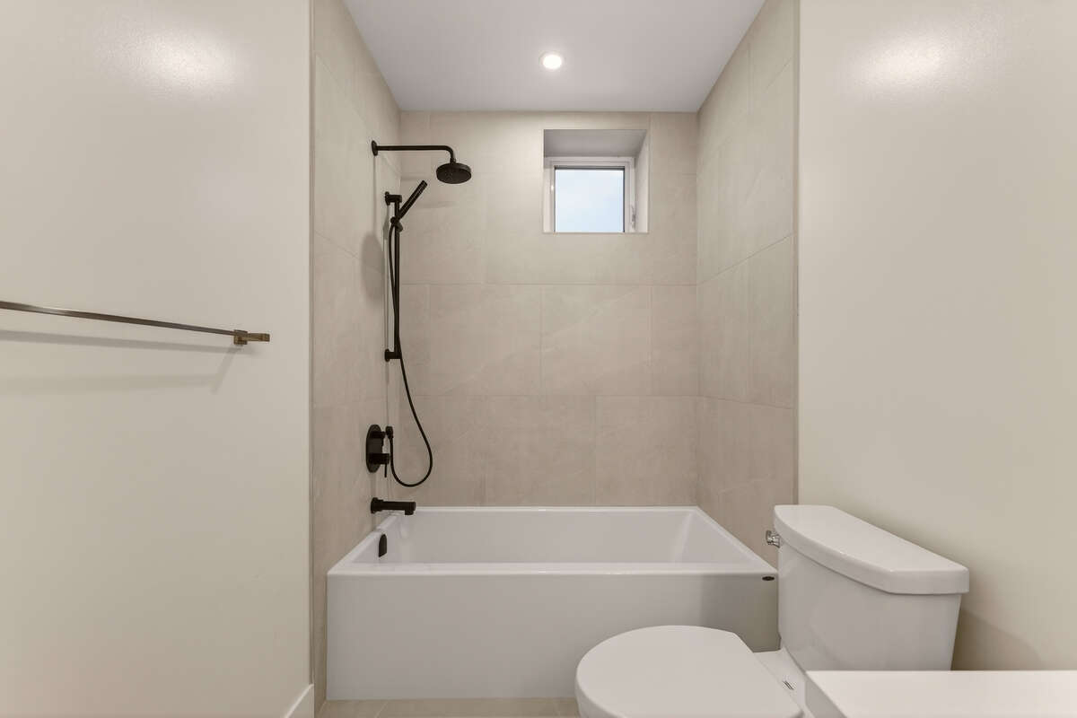 New 2 Bdrm Townhome