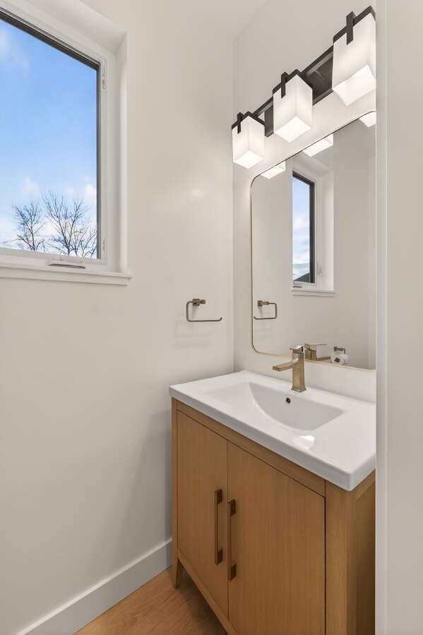 New 2 Bdrm Townhome