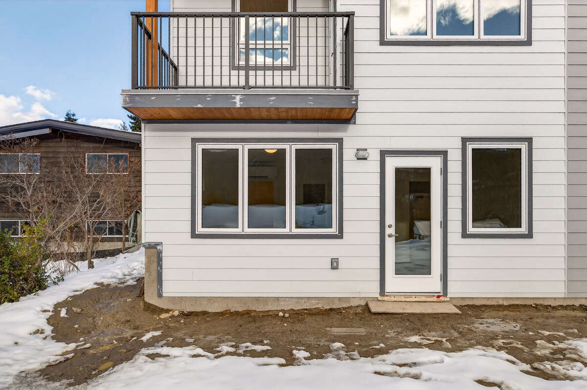 New 2 Bdrm Townhome