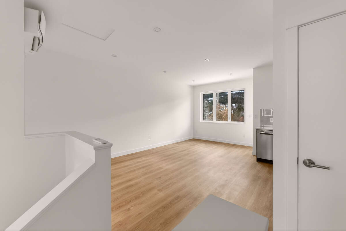New 2 Bdrm Townhome