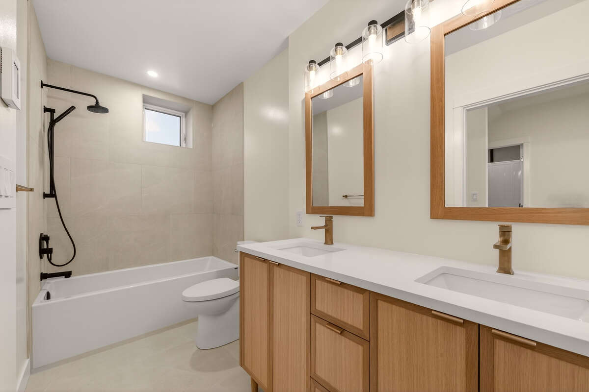New 2 Bdrm Townhome
