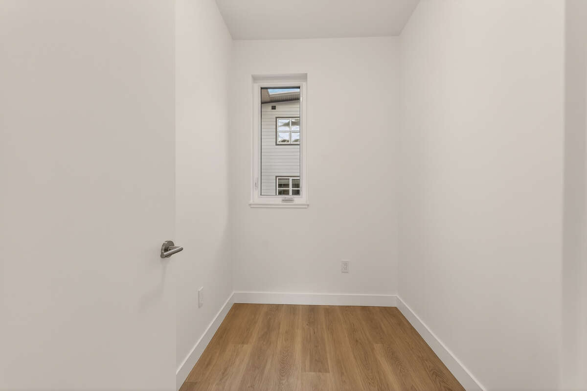 New 2 Bdrm Townhome