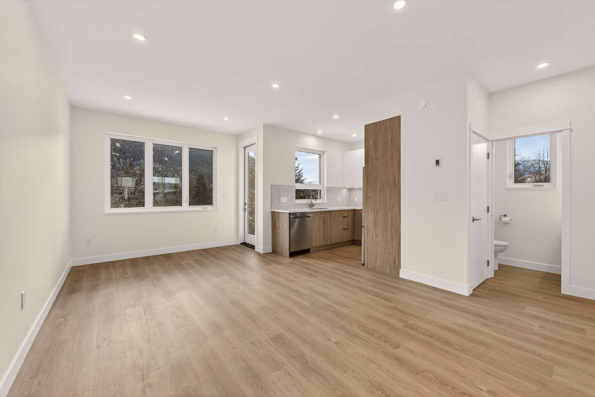 New 2 Bdrm Townhome