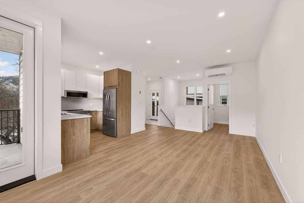 New 2 Bdrm Townhome