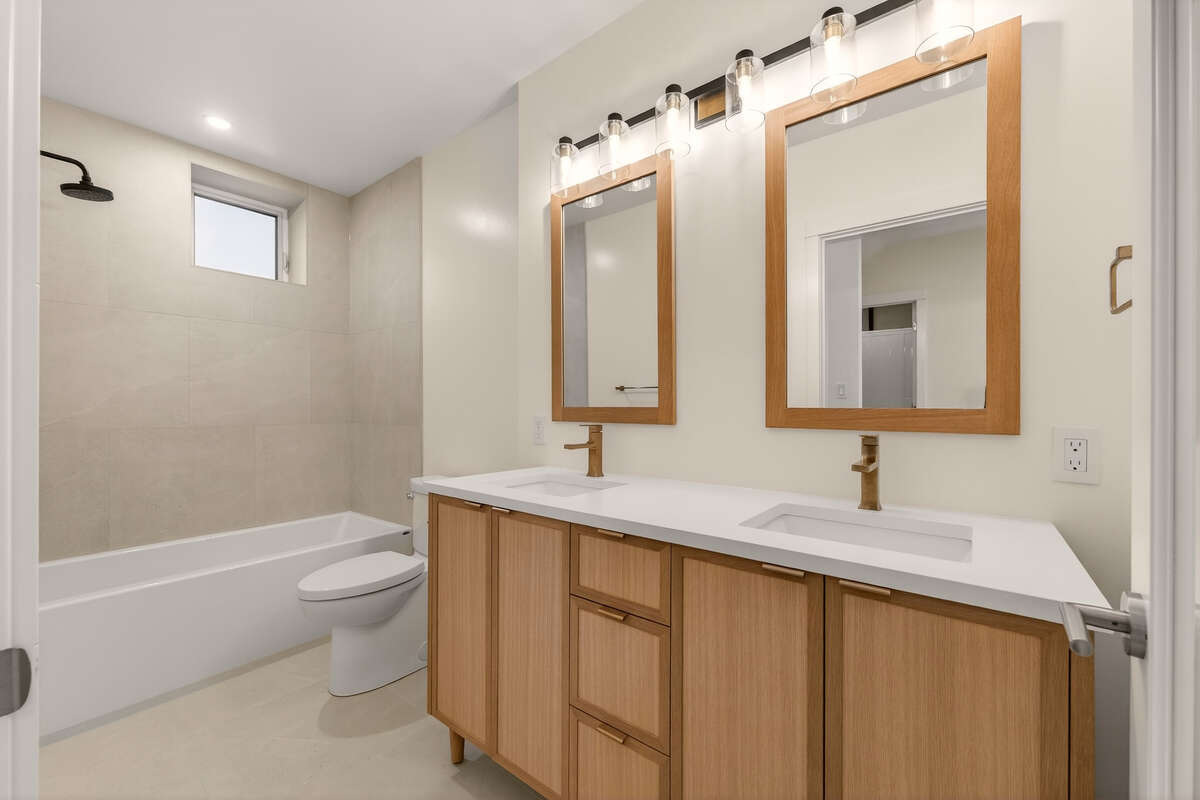 New 2 Bdrm Townhome