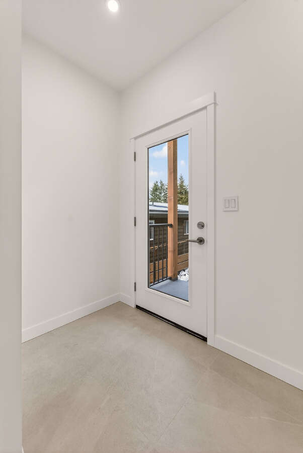 New 2 Bdrm Townhome