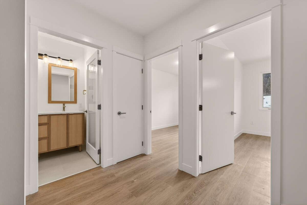 New 2 Bdrm Townhome