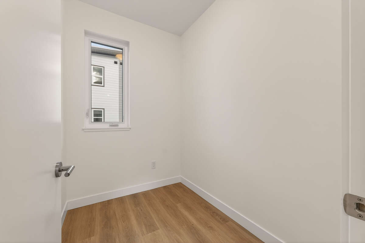 New 2 Bdrm Townhome