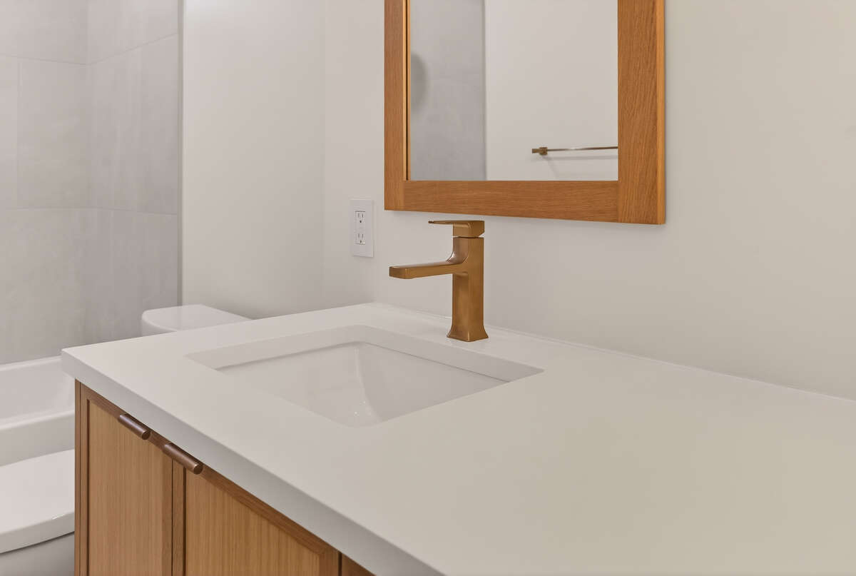 New 2 Bdrm Townhome