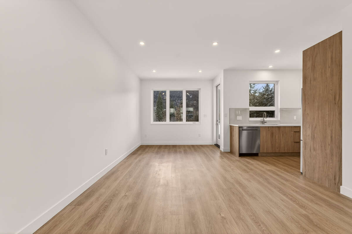 New 2 Bdrm Townhome