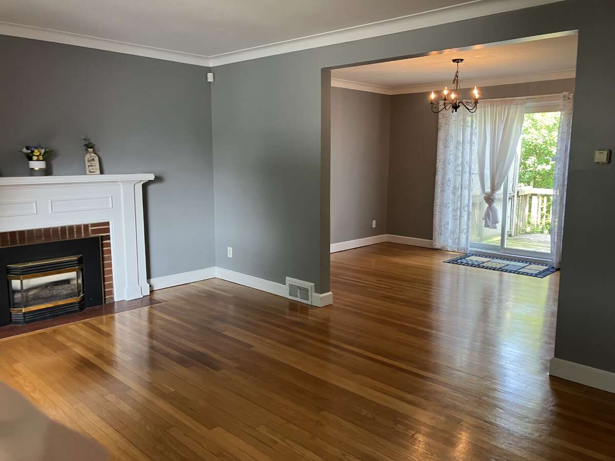 Open concept living room and dinning room (House freshly painted)