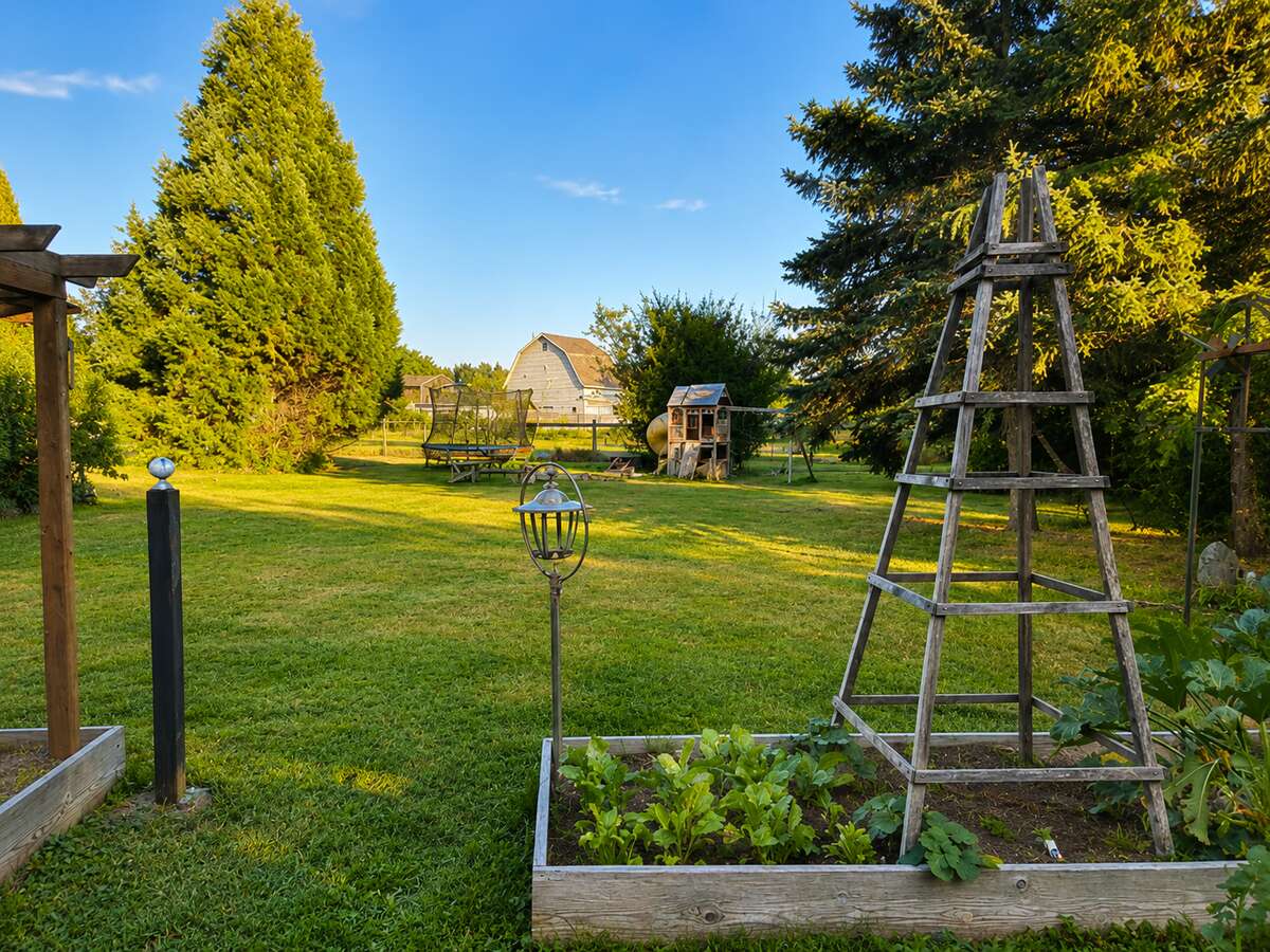 A One-of-a-Kind Country Estate on 3.03 Acres