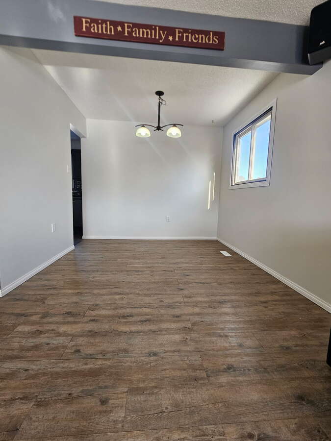 built in 7.1 Polk Surround System