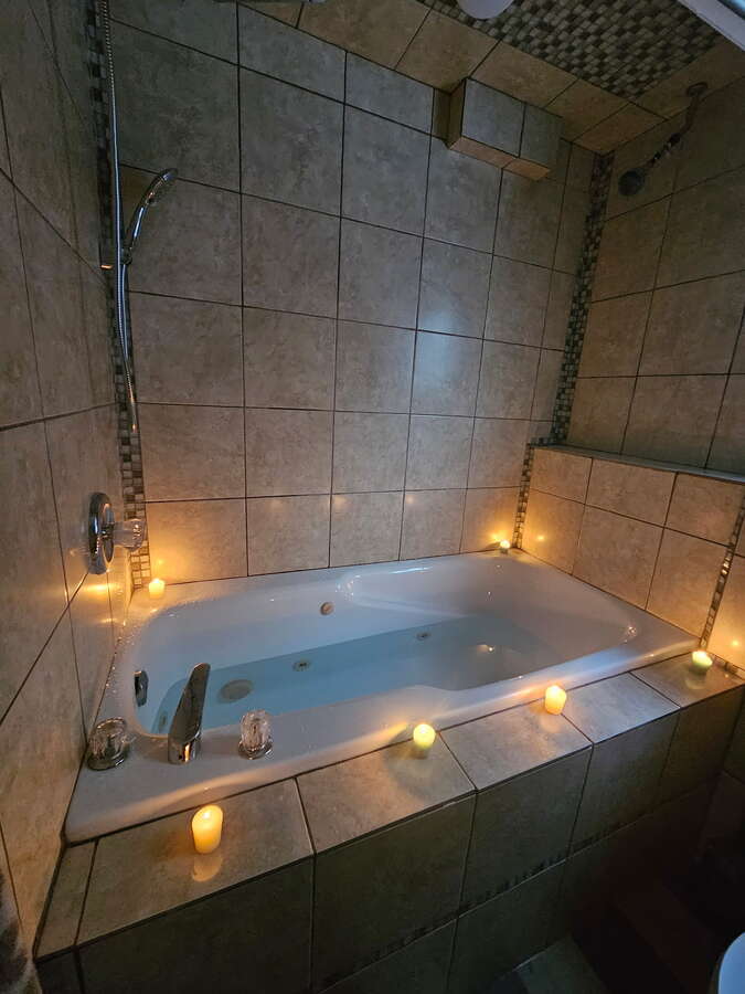 Jacuzzi Tub