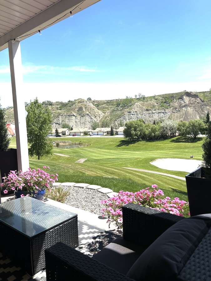 Coulees Views ( Paradise Canyon Golf Course)