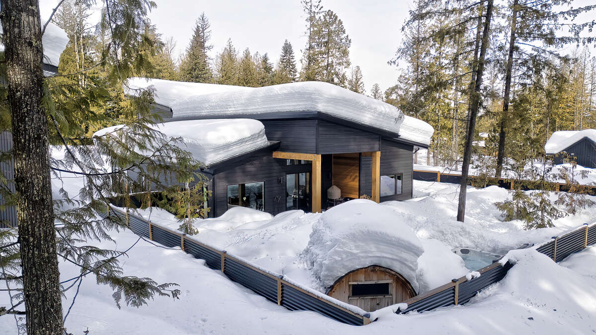 Modern mountain living with your own private spa.