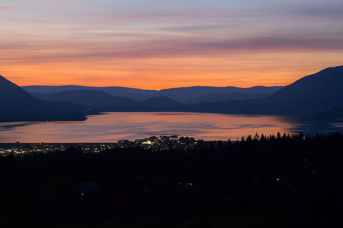 Rare - one of the largest lake-view lots!