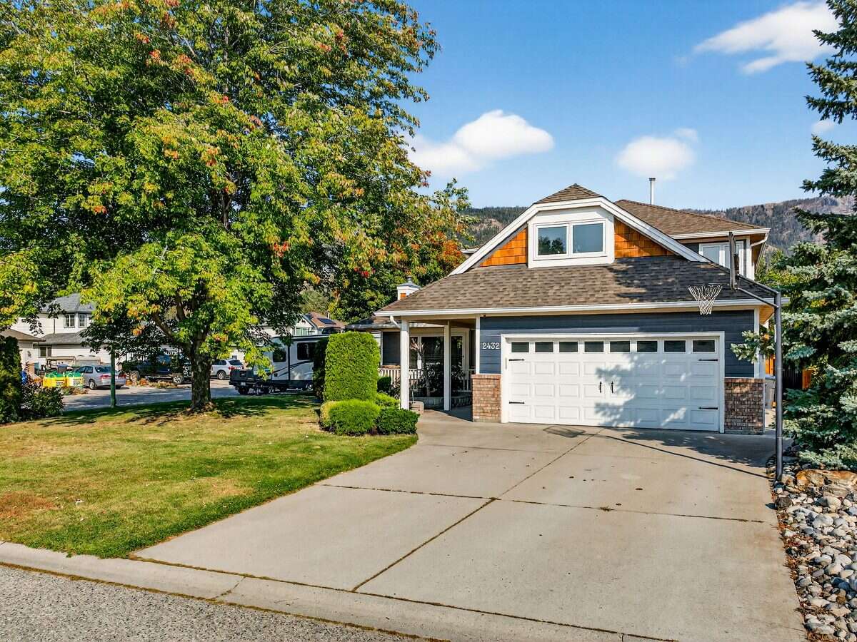 Fully Renovated Shannon Lake Family Home with Pool
